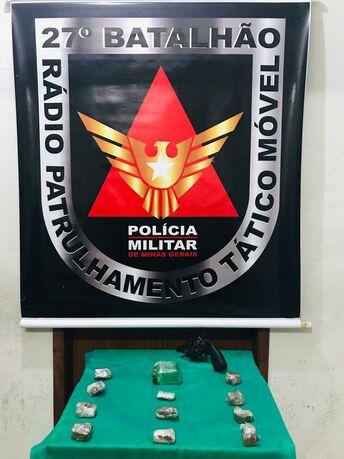 PM prende autor e apreende materiais relacionados ao tráfico no Barbosa Lage