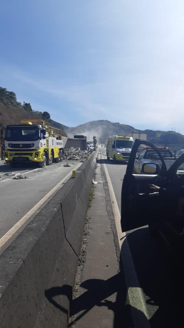 Motorista de caminhão morre próximo a Oliveira Fortes