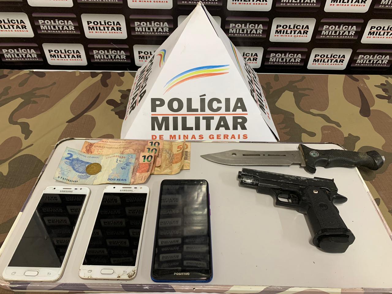 PM recupera pertences de vítimas de roubo
