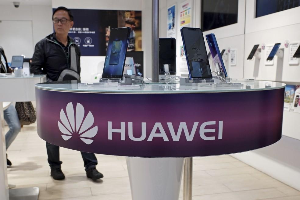 Huawei vai revelar detalhes de sua tecnologia para mostrar que não representa risco de segurança