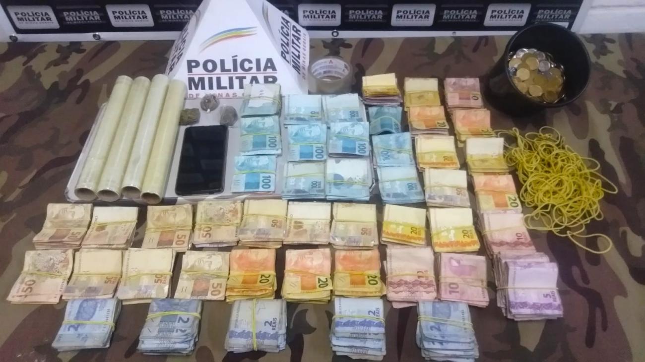 PM prende dois jovens por tráfico de drogas