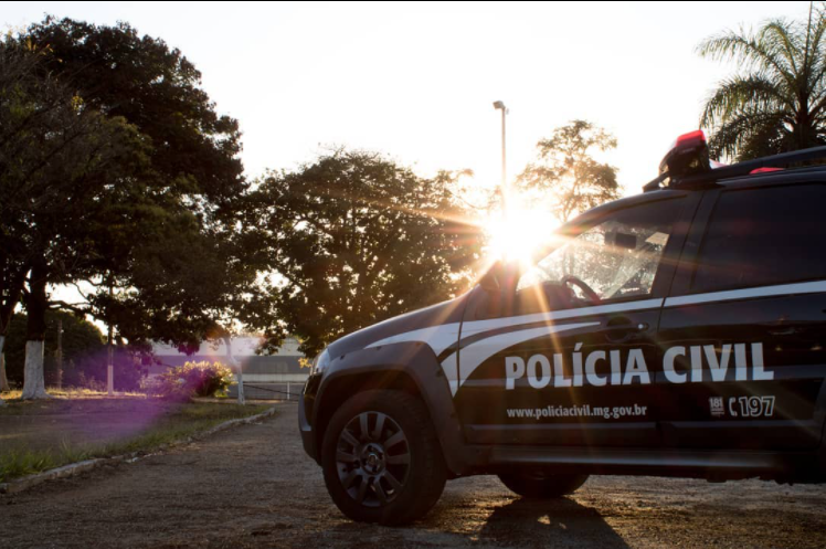 Homem que tentou matar a tiros ex-companheiro de sua namorada é preso em Varginha