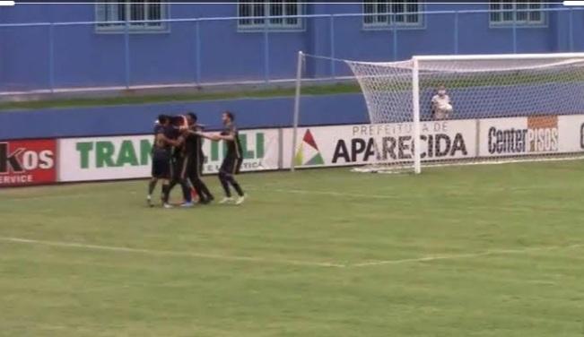 Aparecidense segue em busca do acesso &agrave; S&eacute;rie C. Foto: R&aacute;dio Bandeirantes Goi&acirc;nia. 