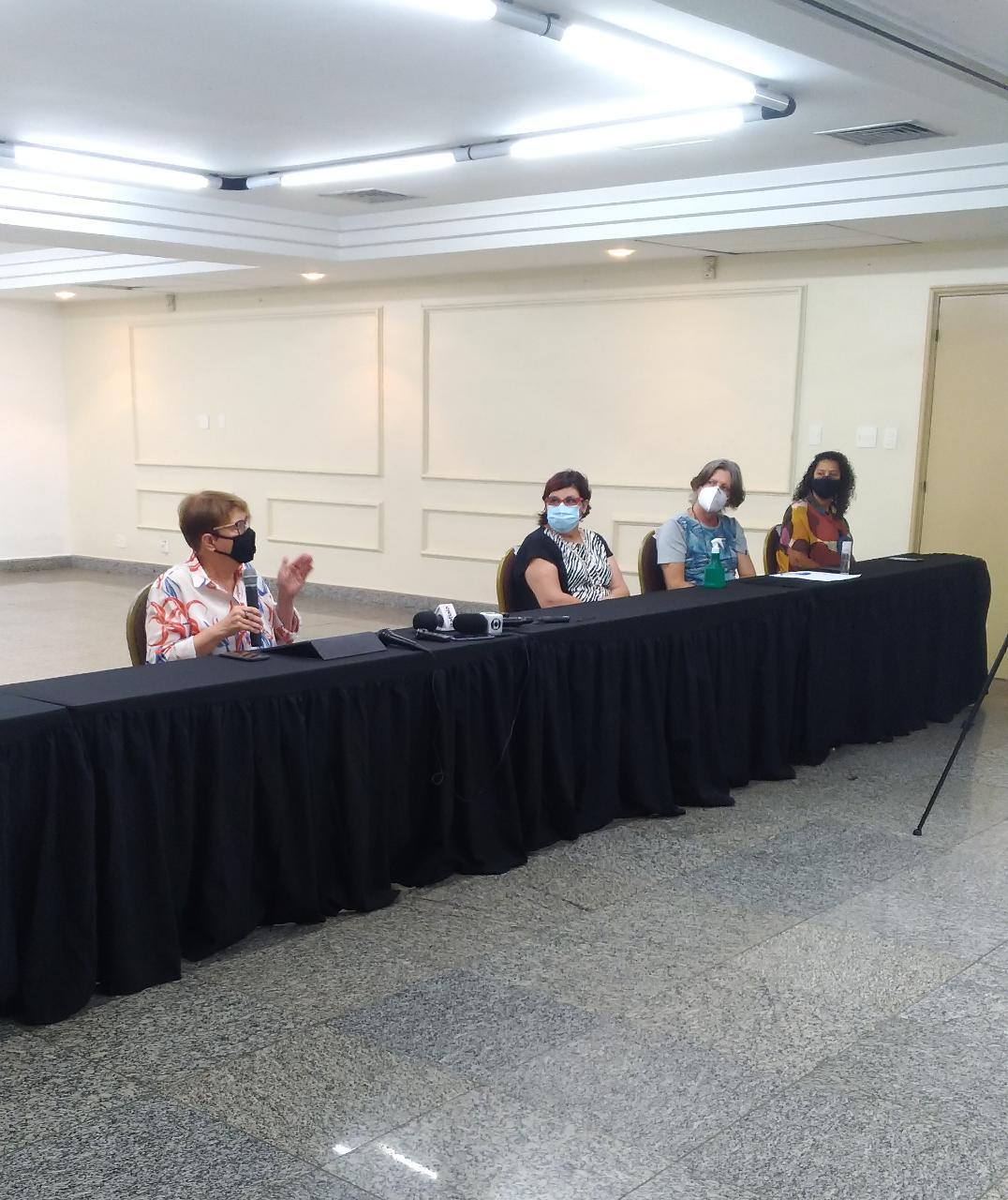 Margarida Salomão apresenta as principais ações do governo