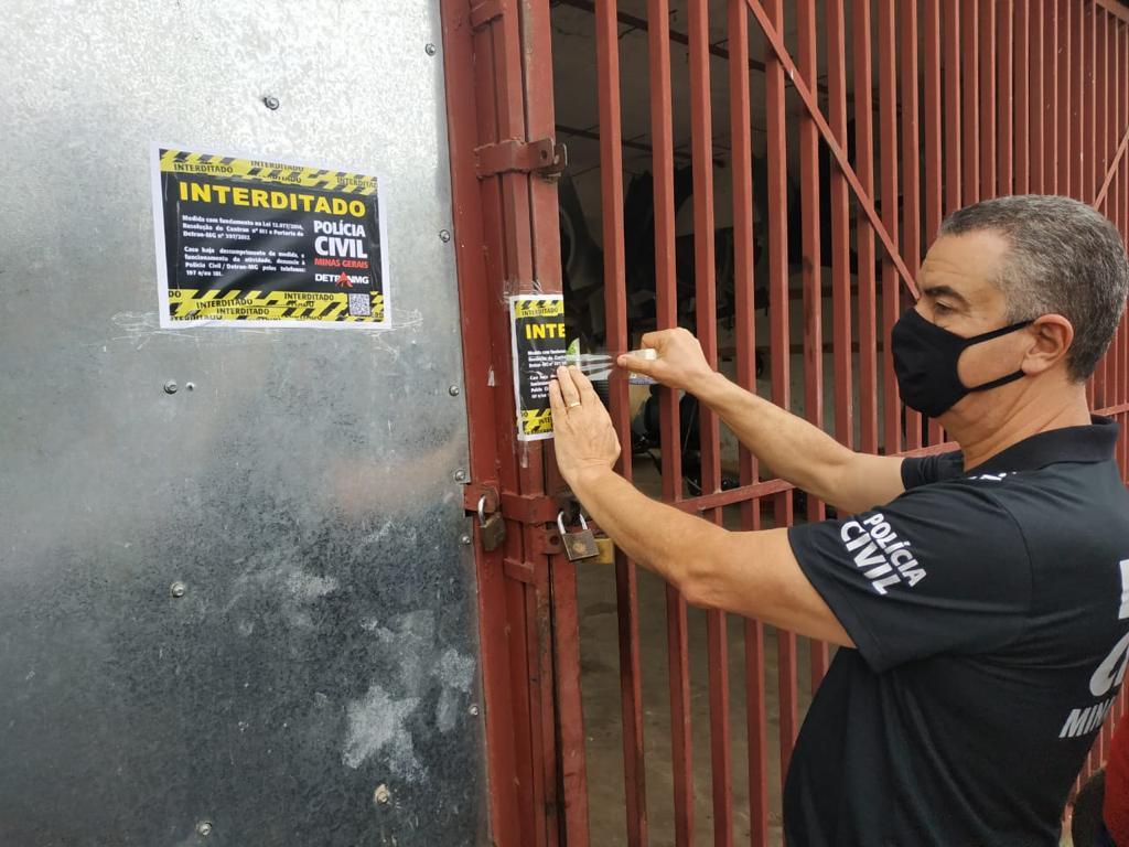 Seis estabelecimentos comerciais de peças de veículos usados são interditados em Muriaé