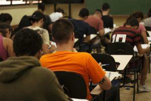 Como estudar e manter a saúde mental às vésperas do Enem?
