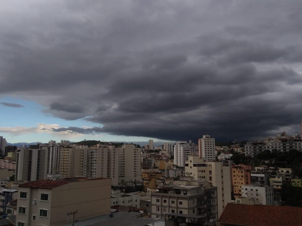 Juiz de Fora já ultrapassa toda a média de chuva esperada para o mês em apenas 10 dias