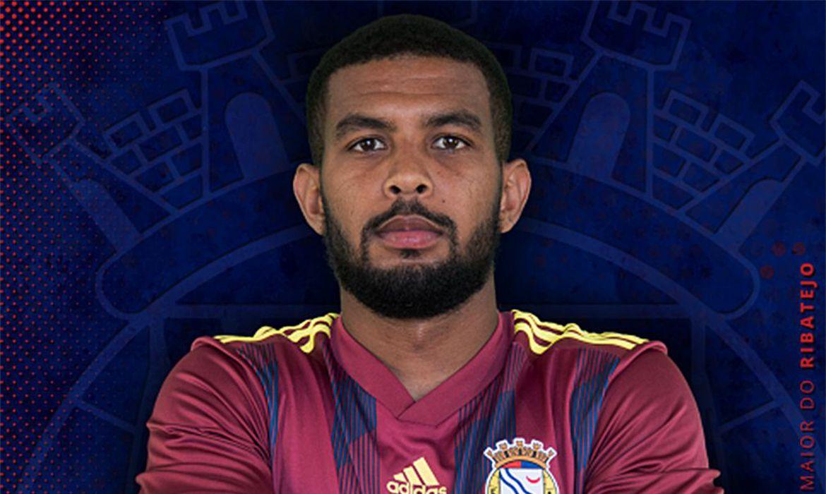 Morre Alex Apolinário, 4 dias após parada cardiorrespiratória em campo