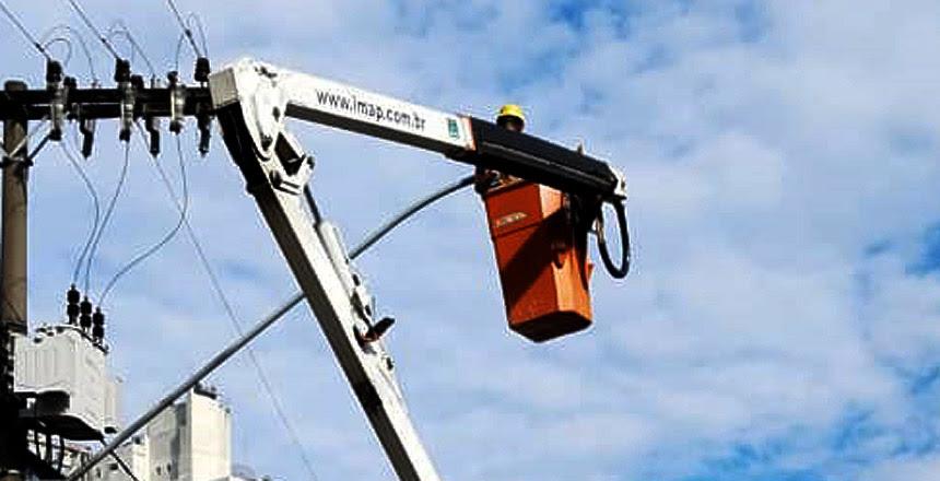 Avenida Getúlio Vargas recebe lâmpadas de LED em toda sua extensão