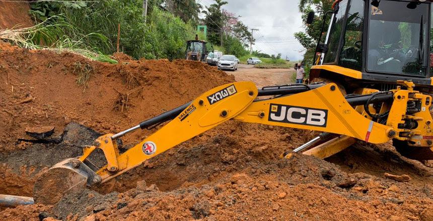 Cesama inicia trabalho de reparação na rede de água no bairro Terras Altas