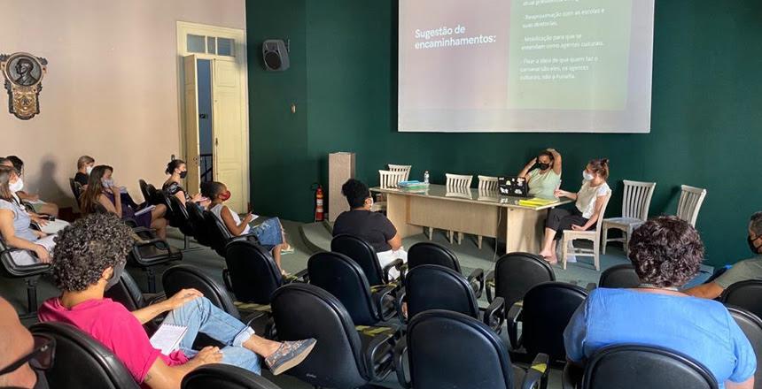 Funalfa promove seminário interno sobre carnaval