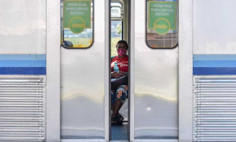 Justiça proíbe carnaval clandestino nos ônibus e metrô de BH sob pena de multa de R$ 50 mil