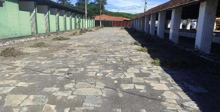 Demlurb realiza limpeza no Parque de Exposições e atua em outras áreas da cidade