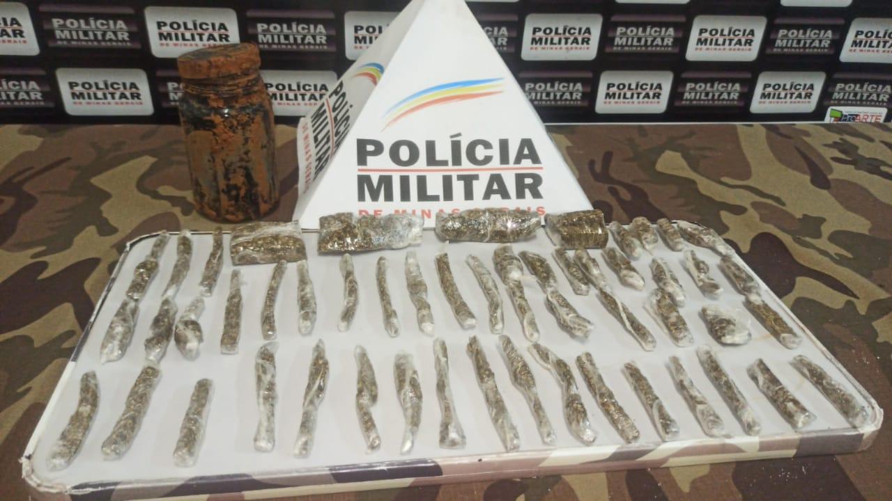 Homens suspeitos de tráfico de drogas fogem da PM no bairro Marumbi