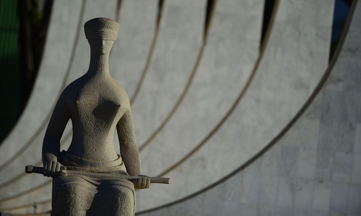 Marco Aurélio rejeita ação contra restrições de estados por covid-19