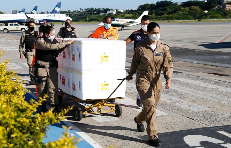 Ministério da Saúde atende pedido de Zema e prioriza vacinação de profissionais da Segurança