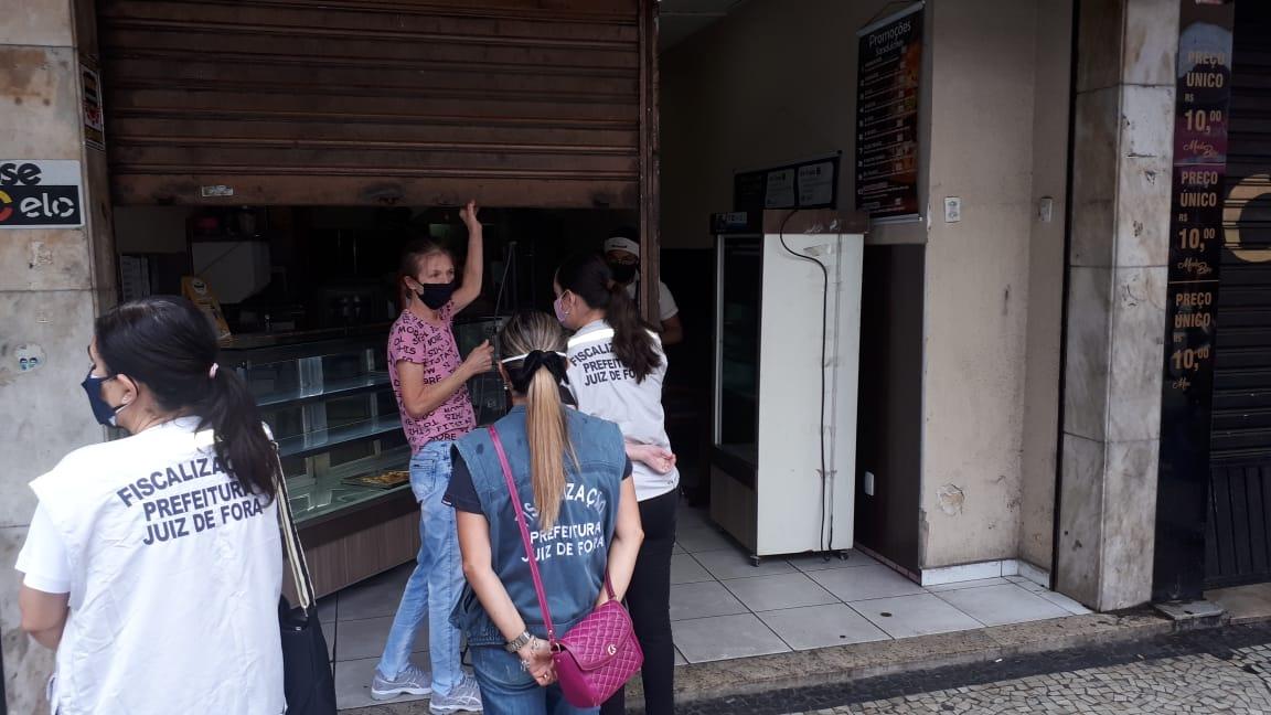 PJF intensifica fiscalização no comércio de JF após o decreto da Faixa Roxa