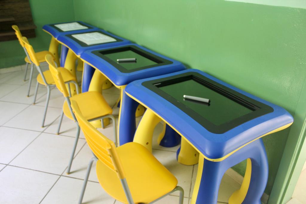 Prefeitura de Matias Barbosa vai equipar escolas municipais com mesas digitais