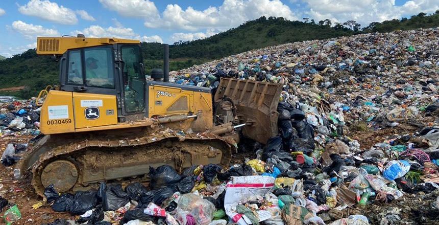 Procon descarta 1,7 tonelada de alimentos vencidos