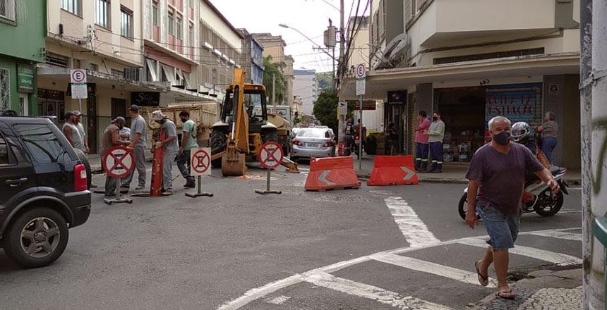 Rua Espírito Santo é interditada para manutenção