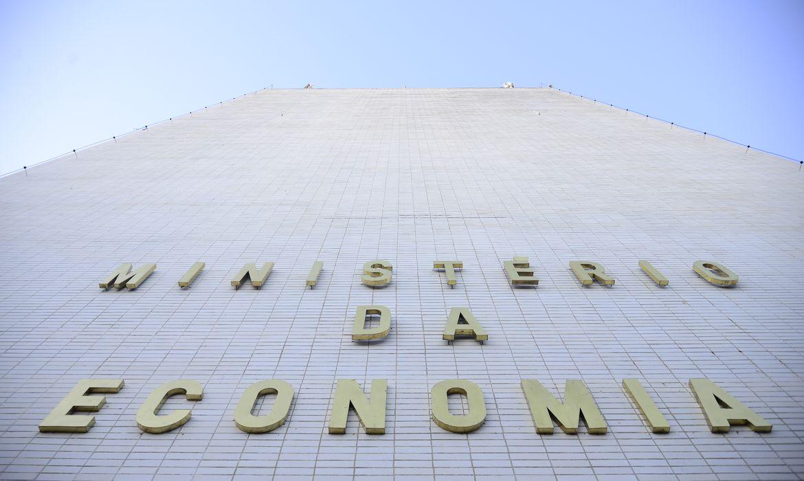 Economia abre consulta pública para debater nova Lei de Licitações