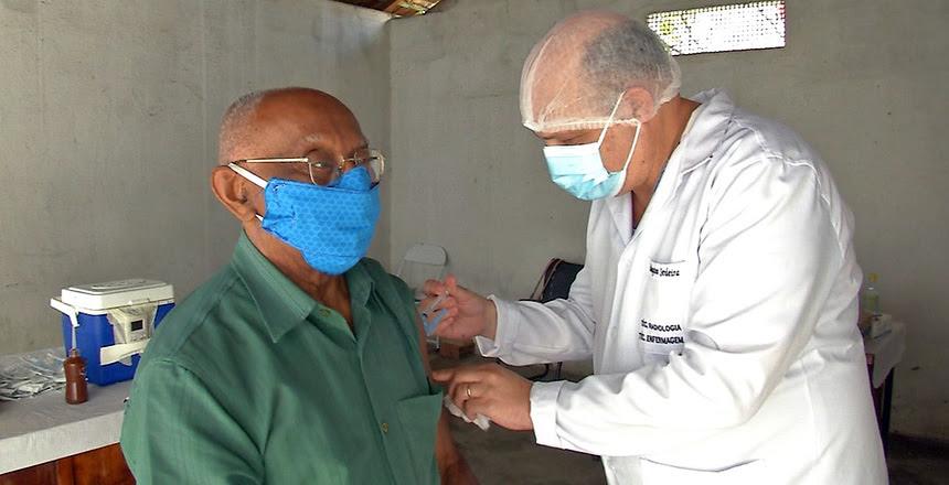 Idosos com 67 anos ou mais podem se vacinar a partir de hoje (7)