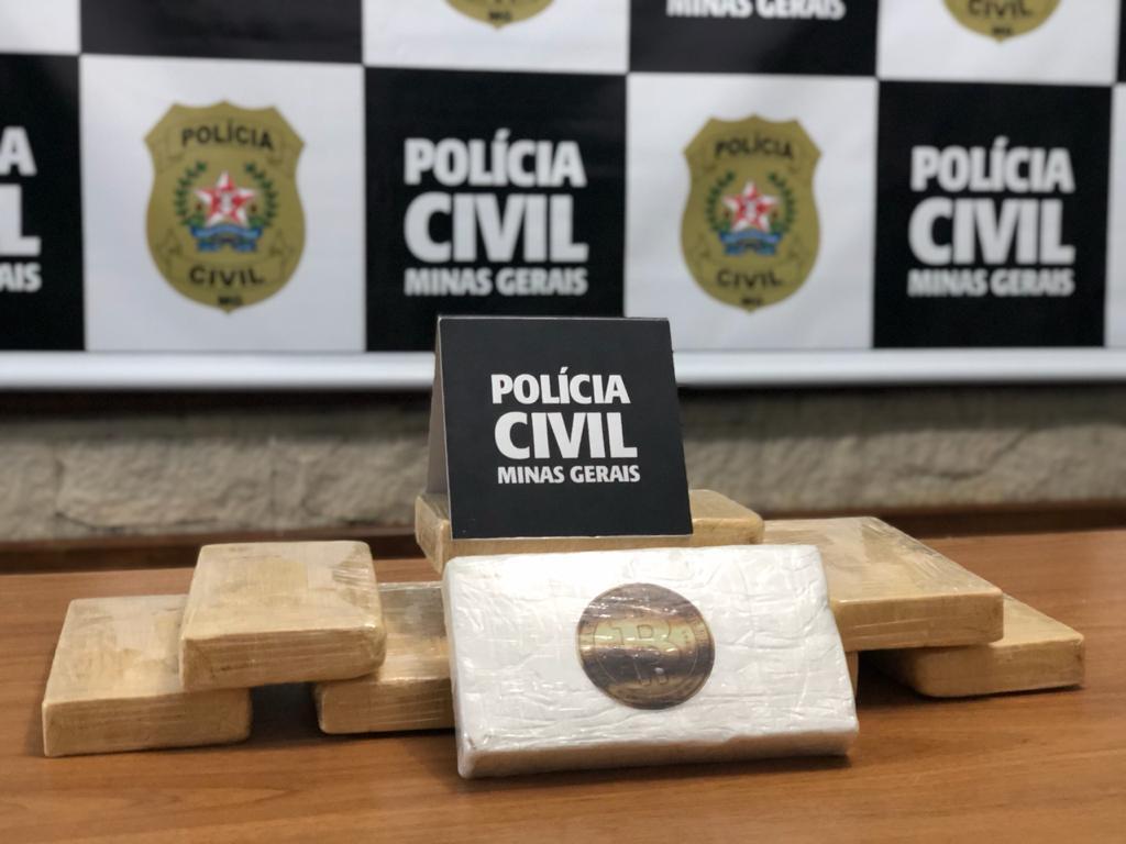 PCMG prende suspeito e apreende cocaína durante operação em Muriaé