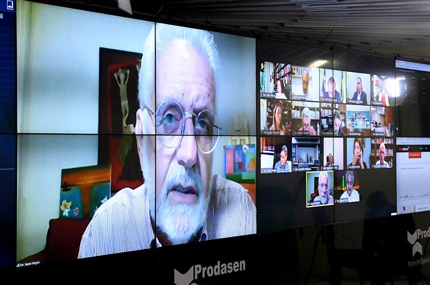 PEC que torna acesso à água potável direito fundamental vai à Câmara