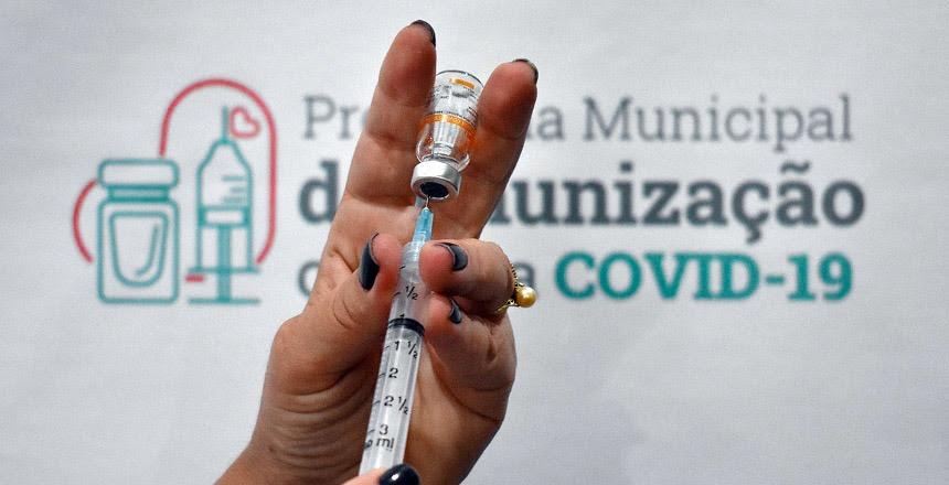 Vacinação dos idosos com 66 anos ou mais é iniciada pela PJF hoje (8)