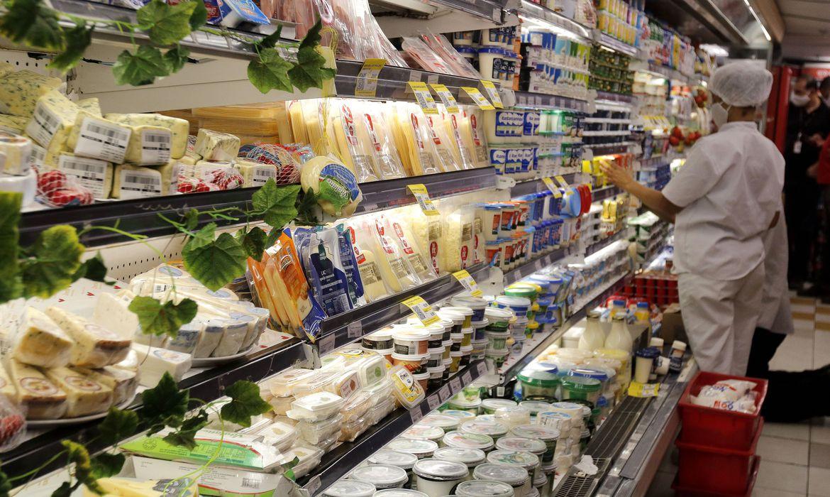 Vendas nos supermercados têm alta de 5,18% em fevereiro
