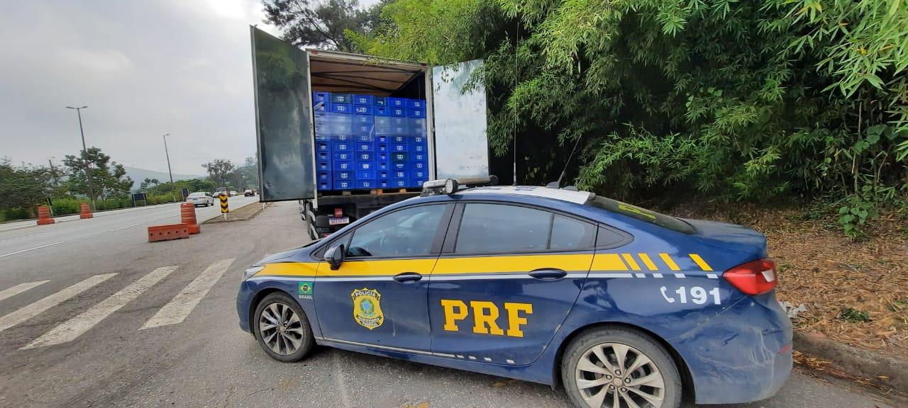 Dez mil litros de cerveja sem nota fiscal são apreendidos pela PRF