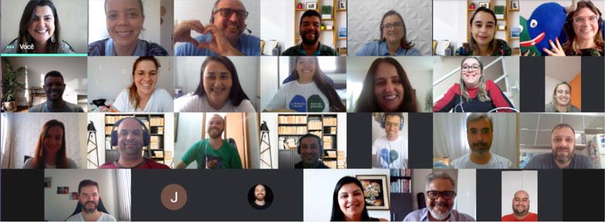 Empregados da Cesama apresentam planos de marketing em curso de MBA