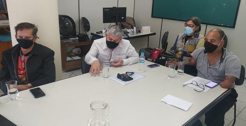 Live debate importância dos Conselhos para a Defesa dos Direitos