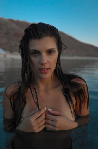 Modelo Brasileira Vivi Di Domenico conta suas experiências com acontecimentos de força da natureza