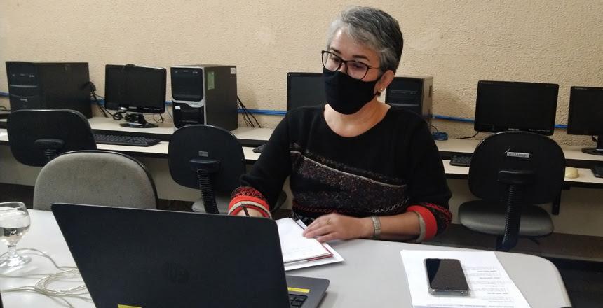 Representantes de professores apresentam perspectiva de retorno presencial em reunião do GT