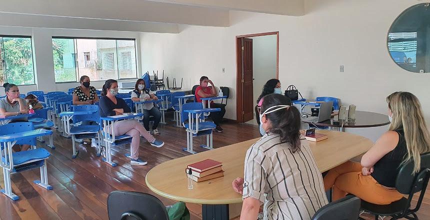 SEDH promove roda de conversa junto à nova equipe da Casa da Mulher