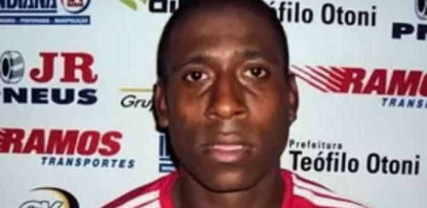 Ex-atacante Diogo, que passou por Flamengo e Santos, morre aos 38 anos