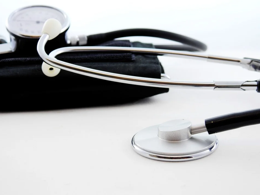 Fhemig abre processos seletivos e chamamentos emergenciais
