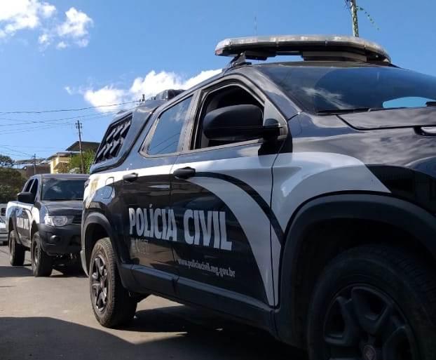 PCMG estoura ponto de venda de drogas em Juiz de Fora e prende suspeitos