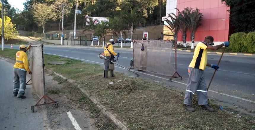 Prefeitura de Juiz de Fora atua na zeladoria de praças e canteiros da cidade