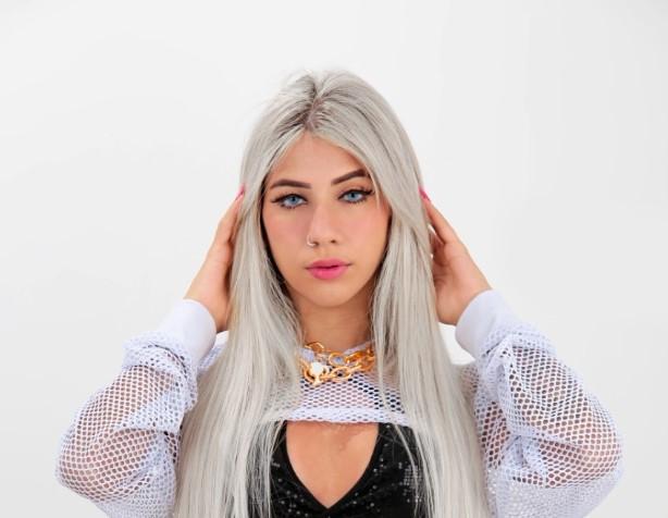 Thammy vence preconceito e representa o poder das mulheres no brega-funk