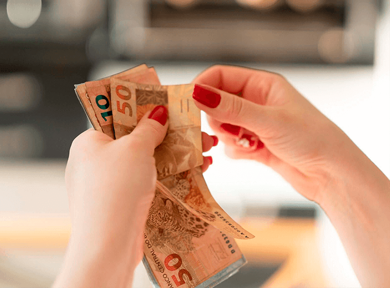 Auxílio emergencial pode ser sacado pelos trabalhadores nascidos em dezembro