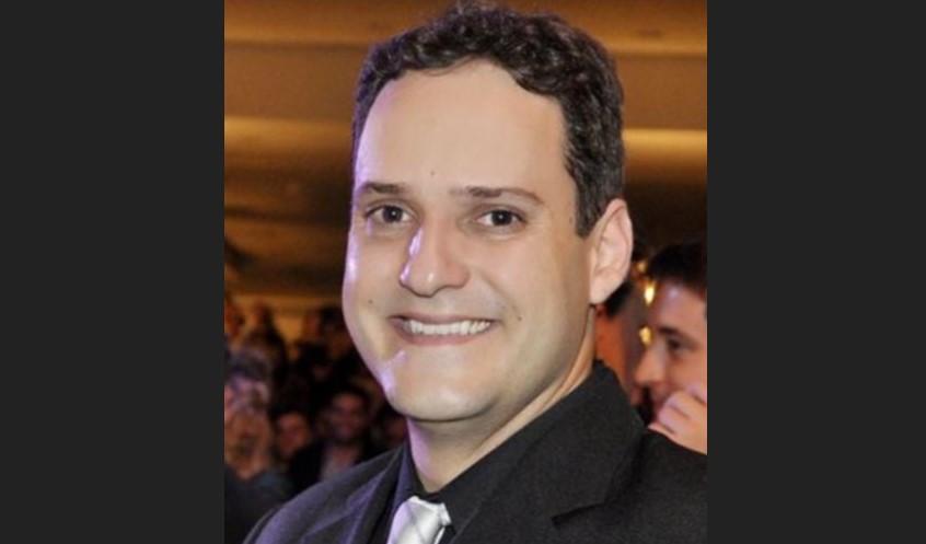 Cirurgião dentista, Dr. Henrique Ferreira Tavares CRO/ GO 9152