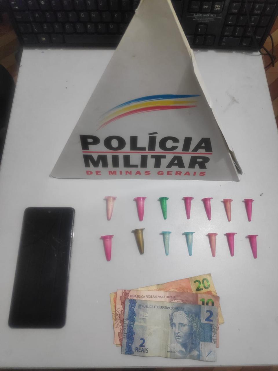 Três suspeitos são presos por tráfico de drogas em Ubá