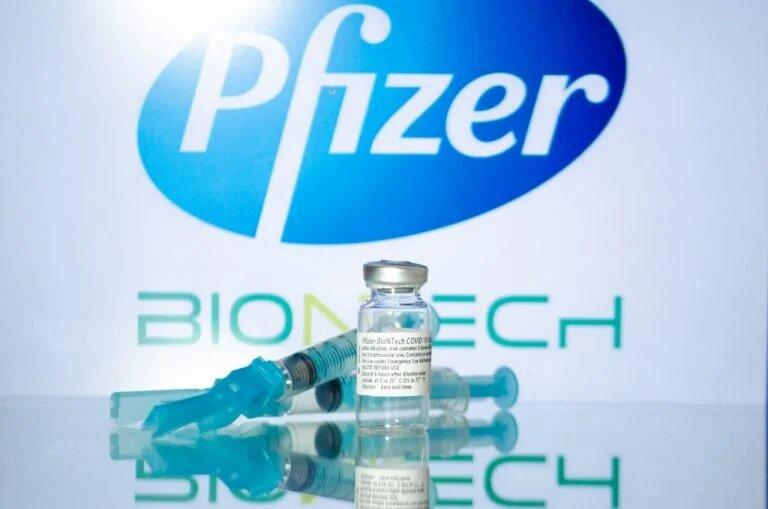 Uruguai vai aplicar dose extra da Pfizer em quem tomou a CoronaVac, informa jornal