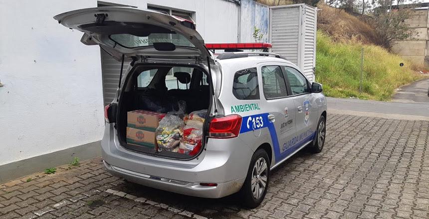 “Guarda Amiga” entrega alimentos para doação a instituição da cidade