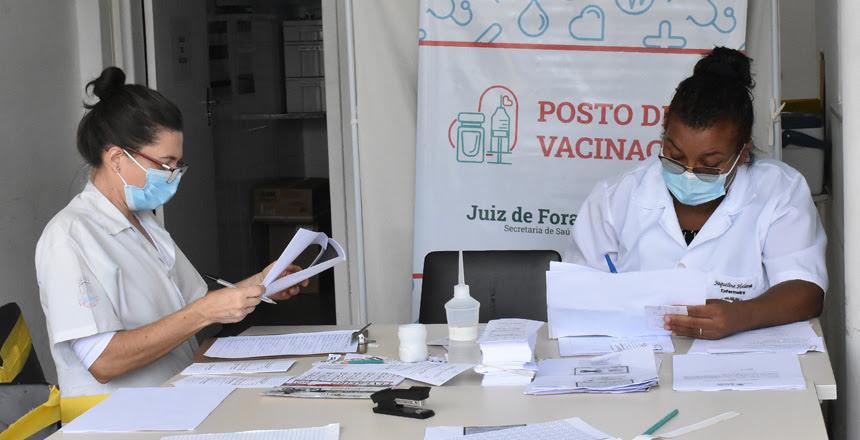Secretaria de Saúde interrompe aplicação da 2ª dose de AstraZeneca nesta quinta