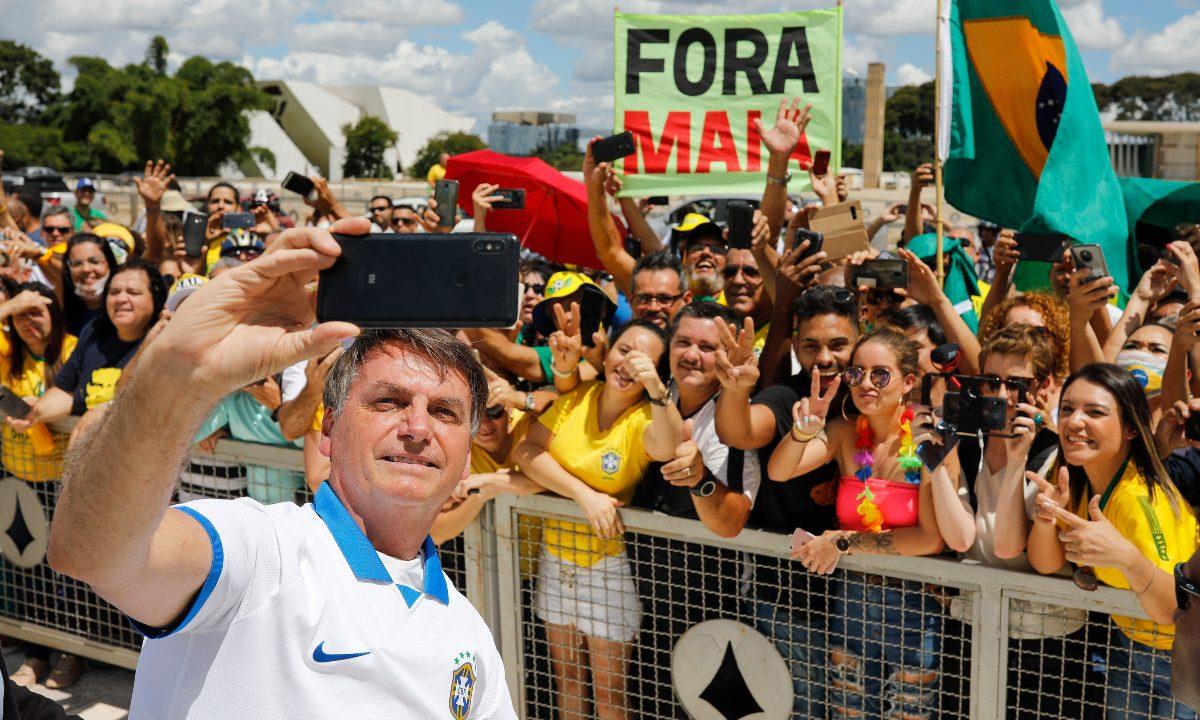 Bolsonaro publica 'declaração à nação' e recua em ataques a Moraes, do STF