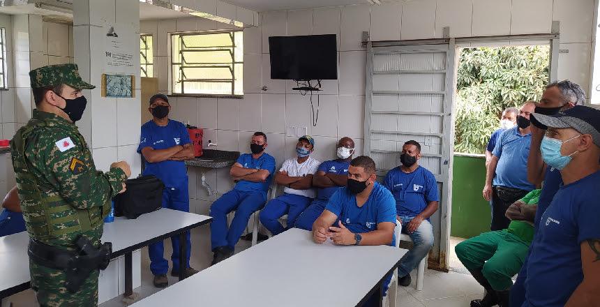 Canil Municipal recebe capacitação da Polícia Militar Ambiental sobre maus-tratos a animais
