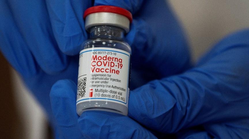 CEO da Moderna diz que pandemia de Covid-19 pode acabar em um ano
